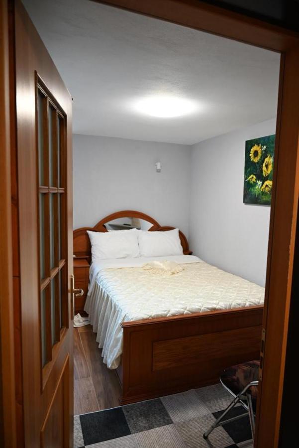 B & B Pogradec Exterior foto